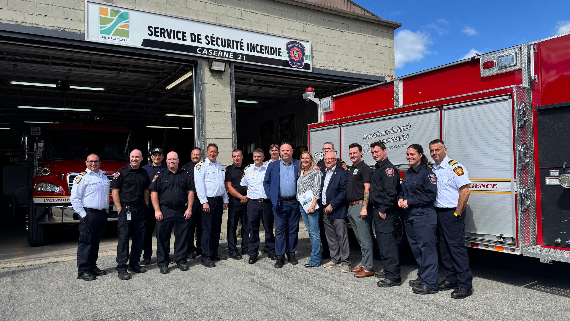 Visite de Ian Lafrenière, vice-premier ministre du Québec, à la caserne de Saint-Polycarpe